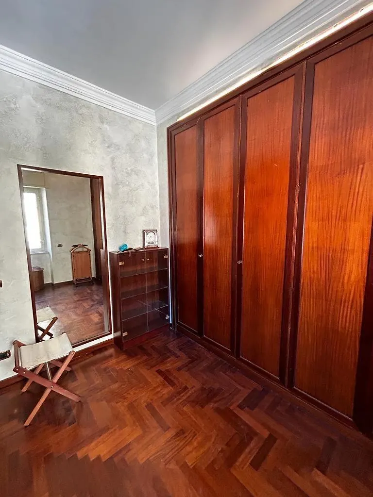 Catania Apartment 0*,